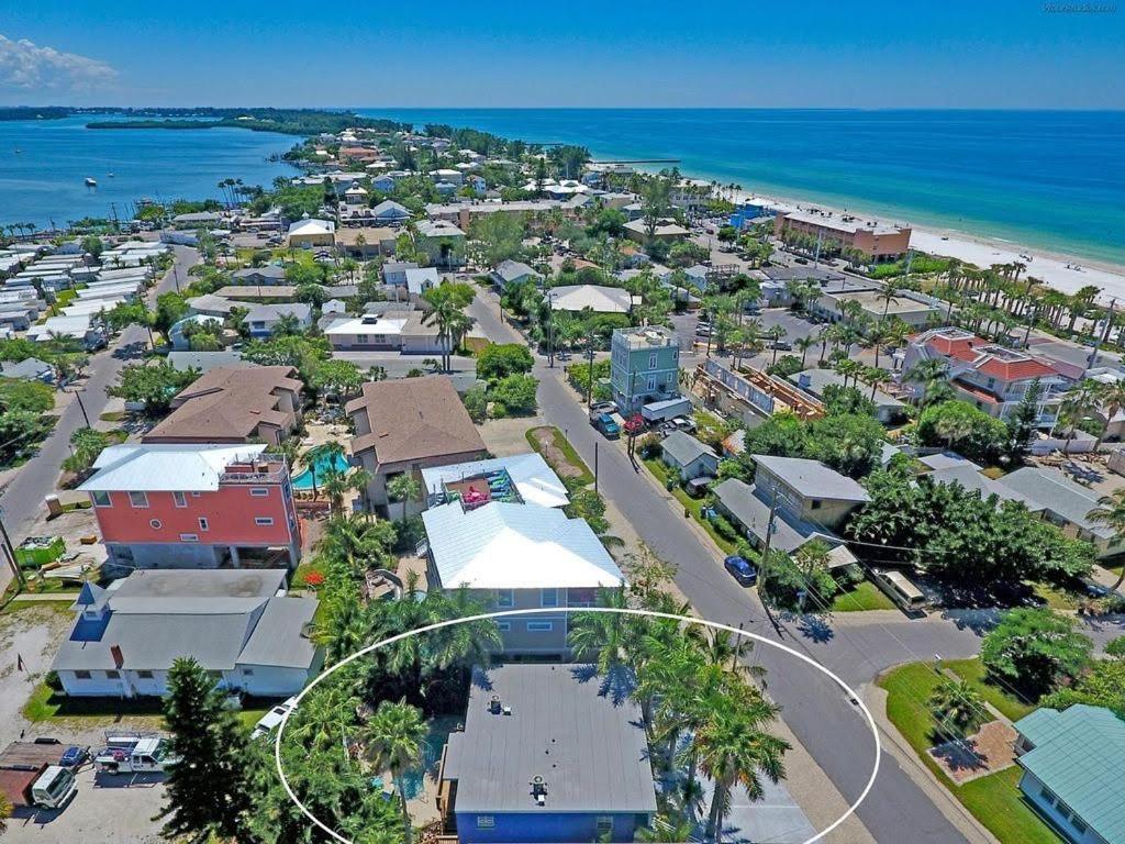 בראדנטון ביץ' Beach Getaway Pool Condo Between The Island Marina And Beach מראה חיצוני תמונה
