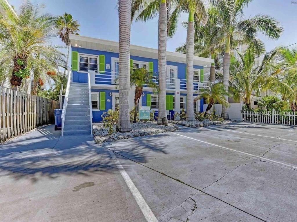 בראדנטון ביץ' Beach Getaway Pool Condo Between The Island Marina And Beach מראה חיצוני תמונה