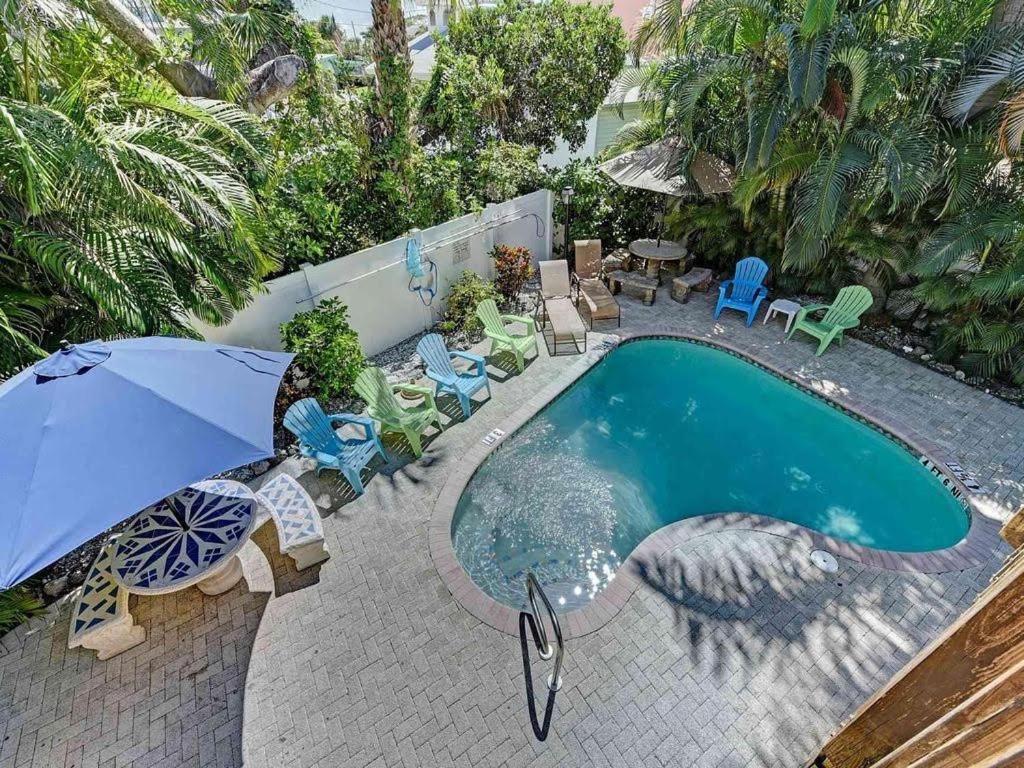 בראדנטון ביץ' Beach Getaway Pool Condo Between The Island Marina And Beach מראה חיצוני תמונה